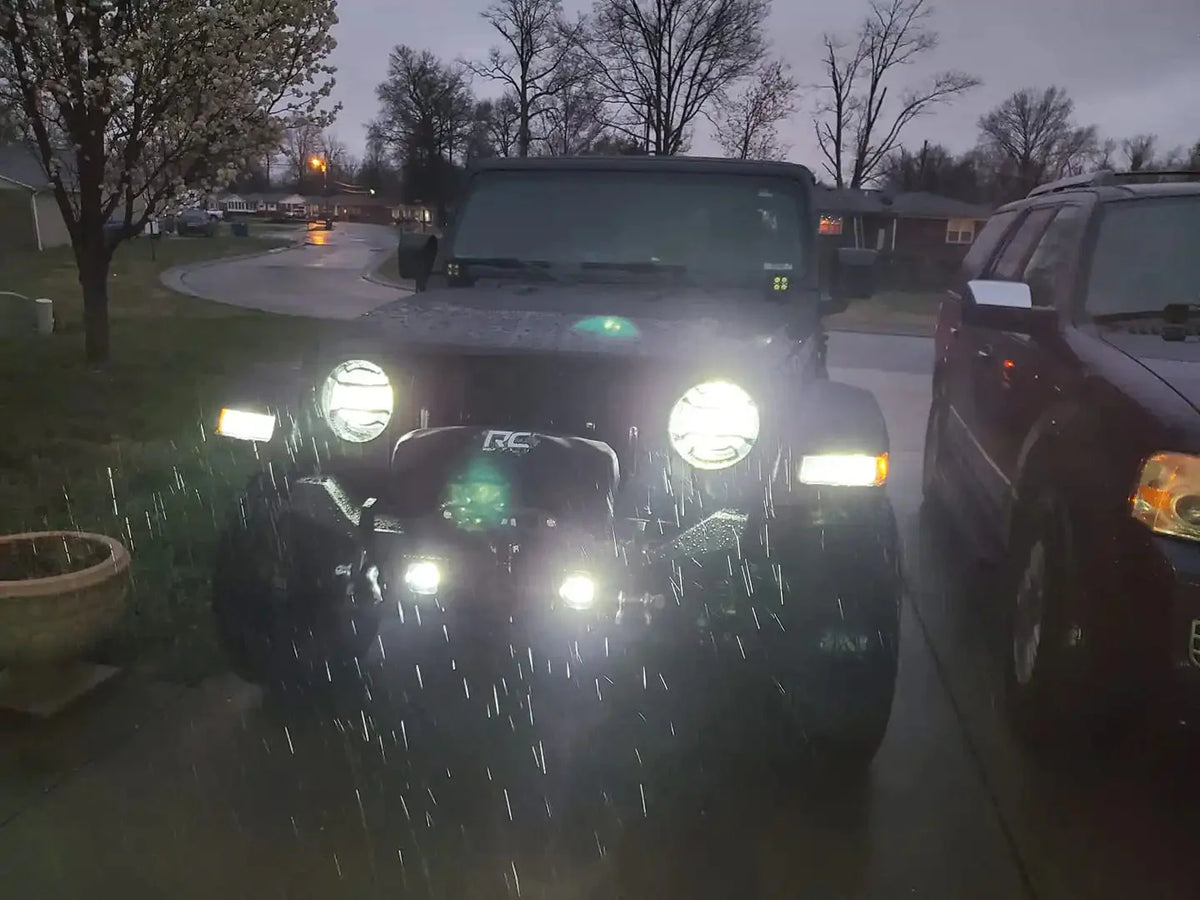 2020-2026 Jeep Gladiator JT ORACLE Lighting Front Turn Signal/ DRL Switchback 7443CK Bulb (Pair)