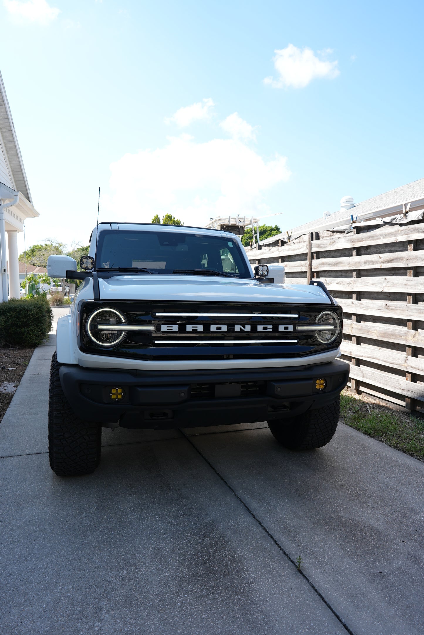 Ford Bronco Wildtrack LED Grill Lights | 2021-2023 Models