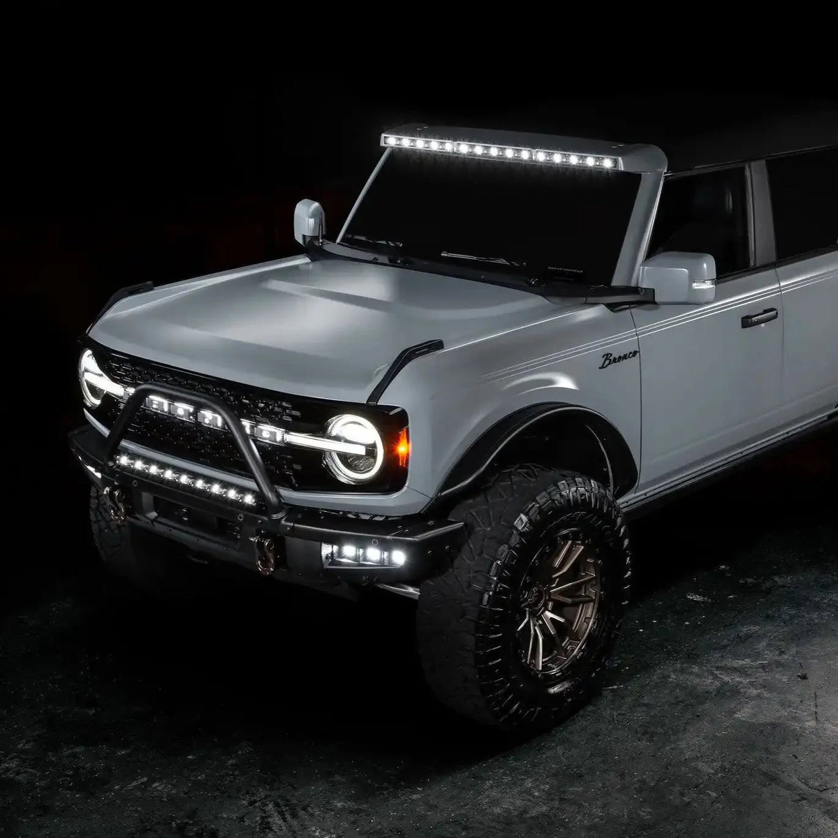 2021-2025 Ford Bronco ORACLE Integrated Roof LED Light Bar – 18,000 Lumens 240W