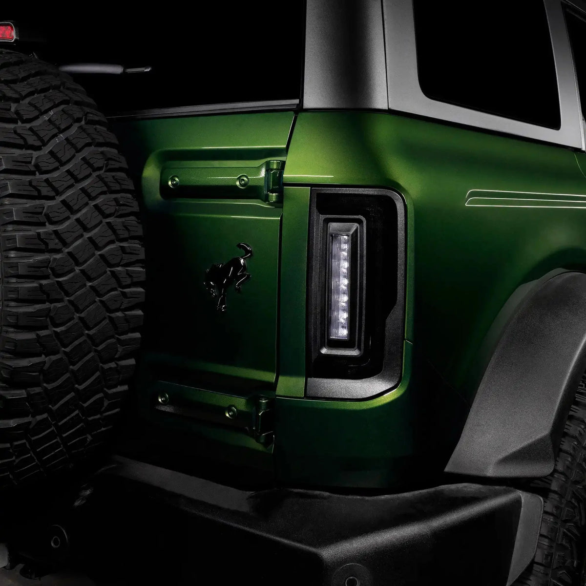 2021-2025 Ford Bronco ORACLE V2 Flush Mount LED Tail Lights - 1,400 Lumens