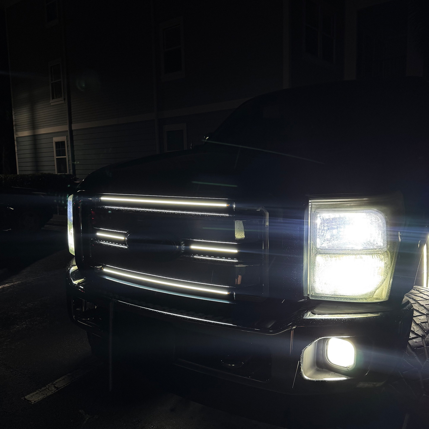 2011-2016 Ford F250/350/450/550 Center Grille Lights XL,XLT,Lariat, King Ranch, Platinum