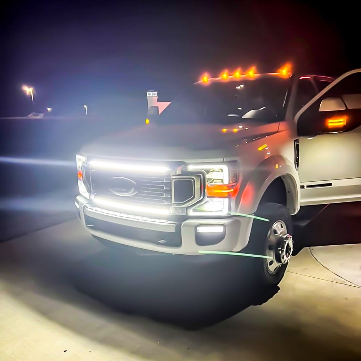 Headlamp and Fog Lamp Kit | FORD F-450 LIMITED 2022 Headlamp and Fog Lamp Kit | FORD F-450 LIMITED 2022